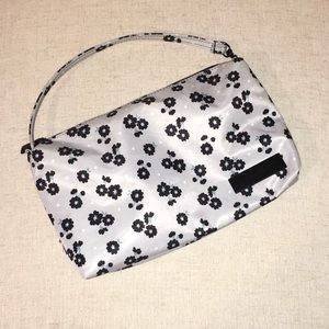 Be Quick, Black Beauty